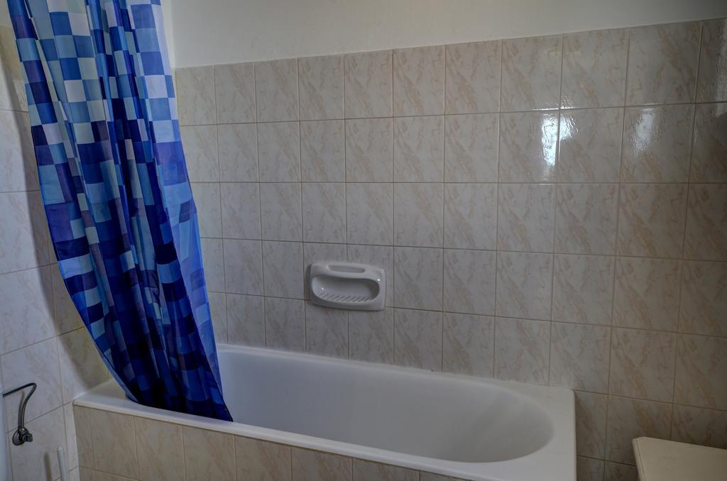 Renos Apartments Polis Buitenkant foto