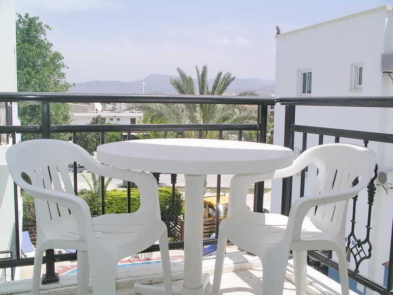 Renos Apartments Polis Buitenkant foto